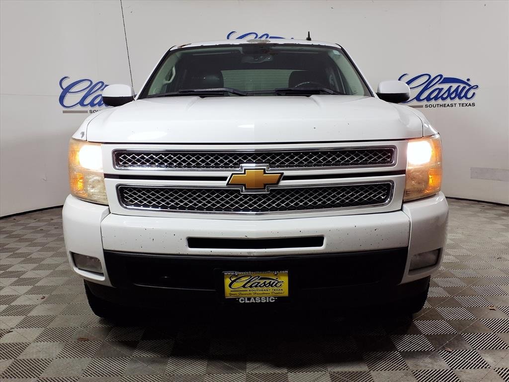 Used 2013 Chevrolet Silverado 1500 LTZ w/ LTZ Plus Package image 3