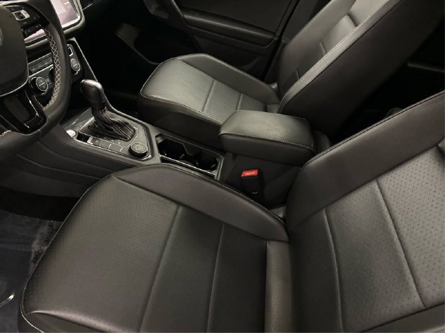 Used 2021 Volkswagen Tiguan SE AWD/4WD image 10