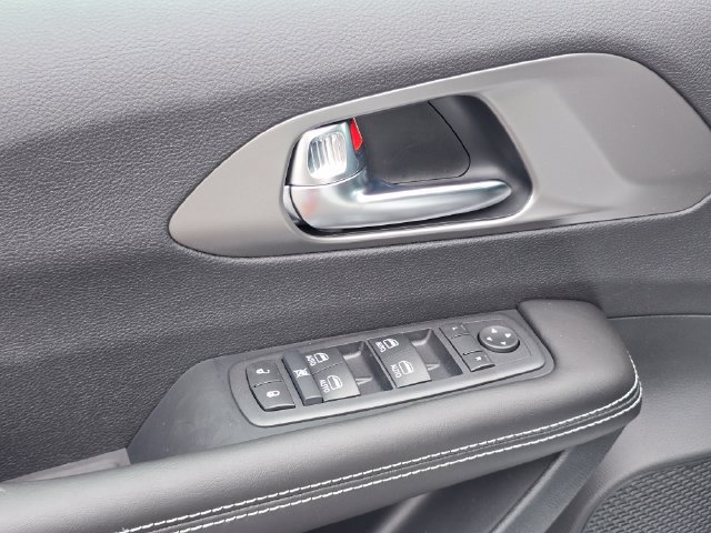 New 2027 Chrysler Pacifica LX FWD image 29