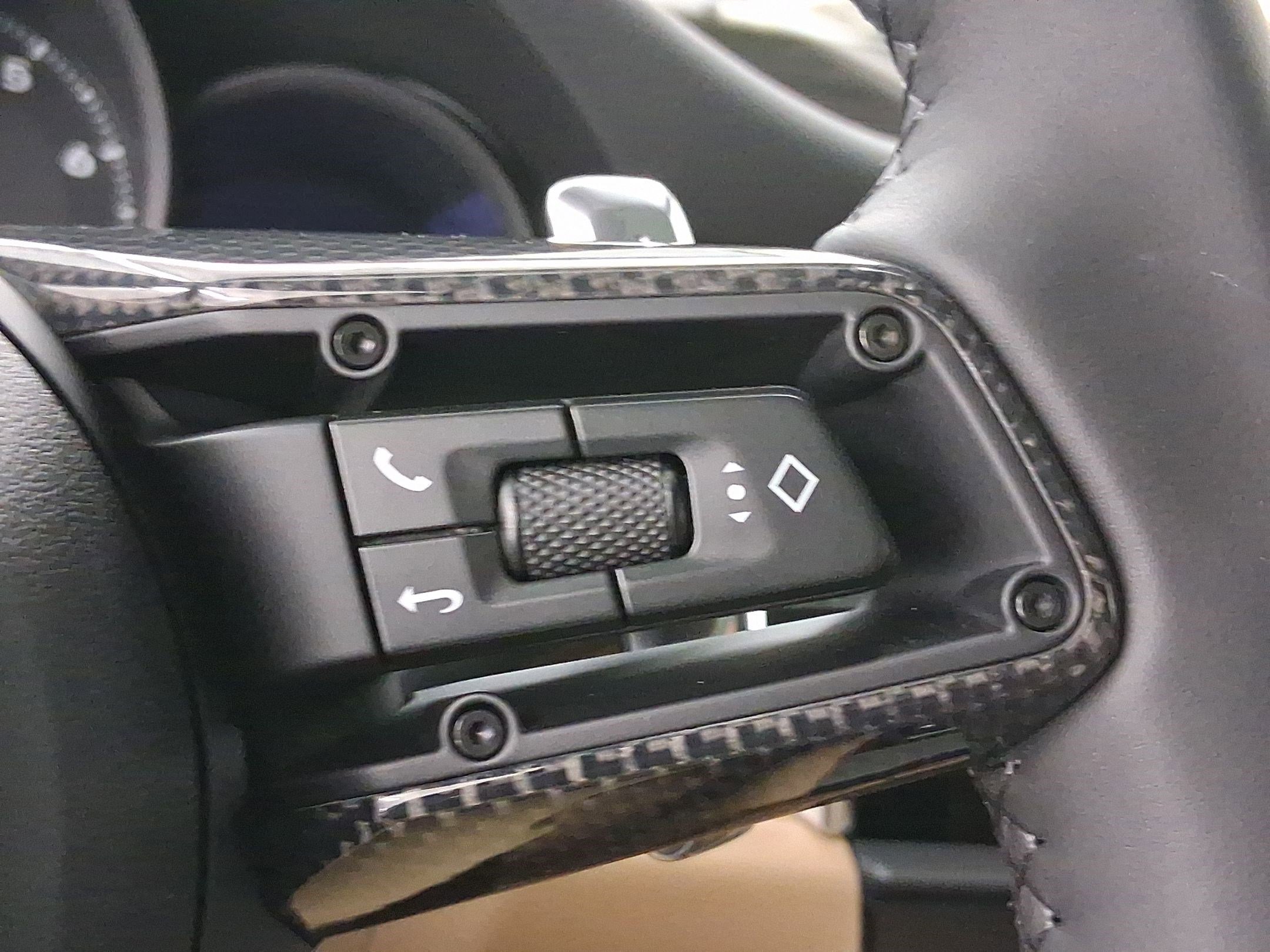 Used 2026 Porsche Macan image 17