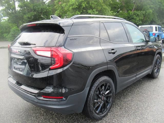Used 2023 GMC Terrain SLT w/ Tech Package FWD image 7