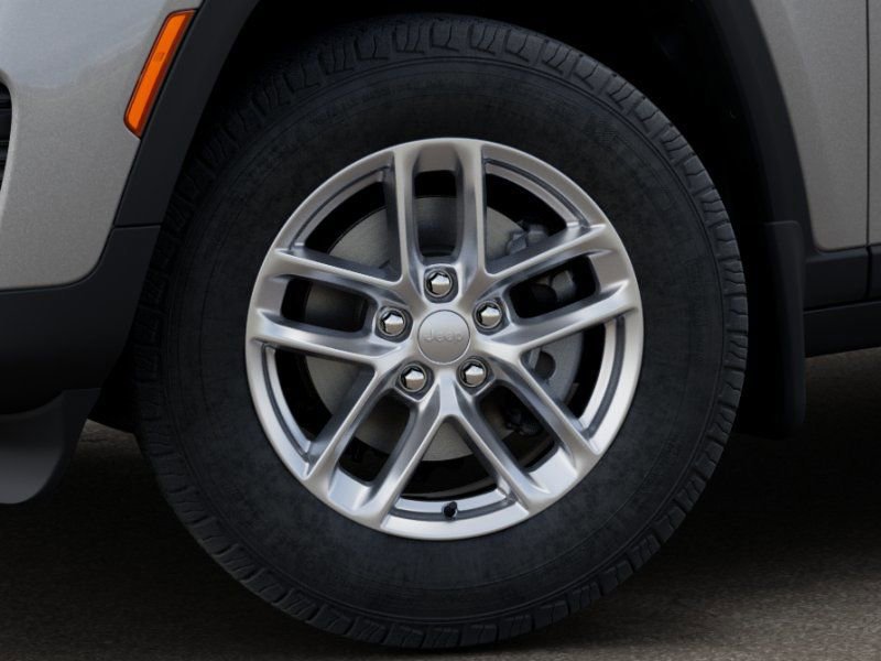 New 2025 Jeep Grand Cherokee Laredo X w/ Luxury Tech Group I image 9