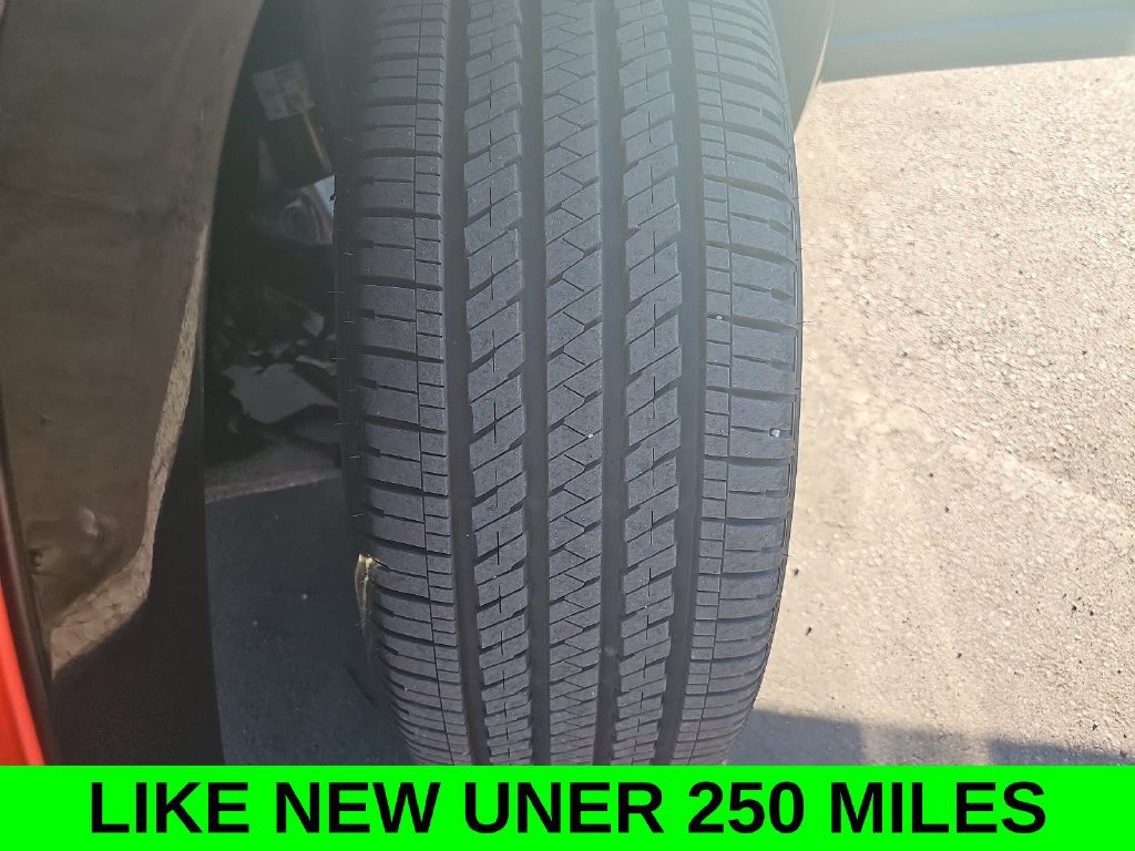 Used 2023 Jeep Grand Cherokee Overland w/ Luxury Tech Group IV AWD/4WD image 36
