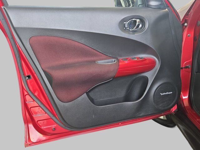 Used 2015 Nissan Juke SV w/ Technology Package AWD/4WD image 31