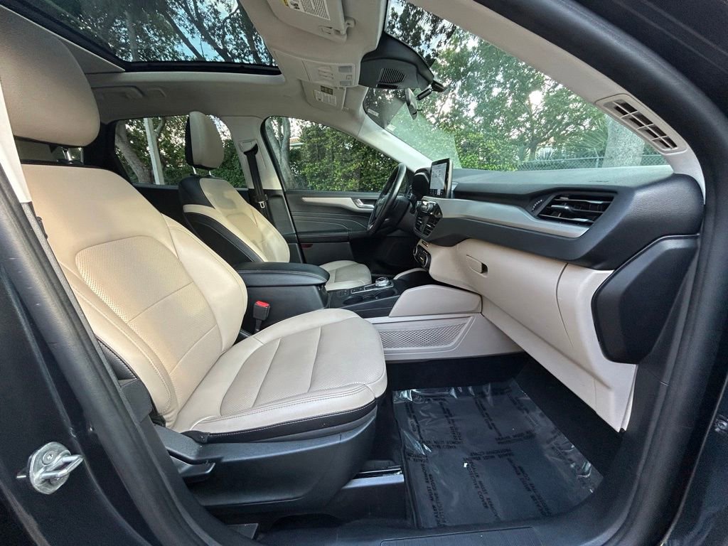 Used 2022 Ford Escape SEL FWD image 25