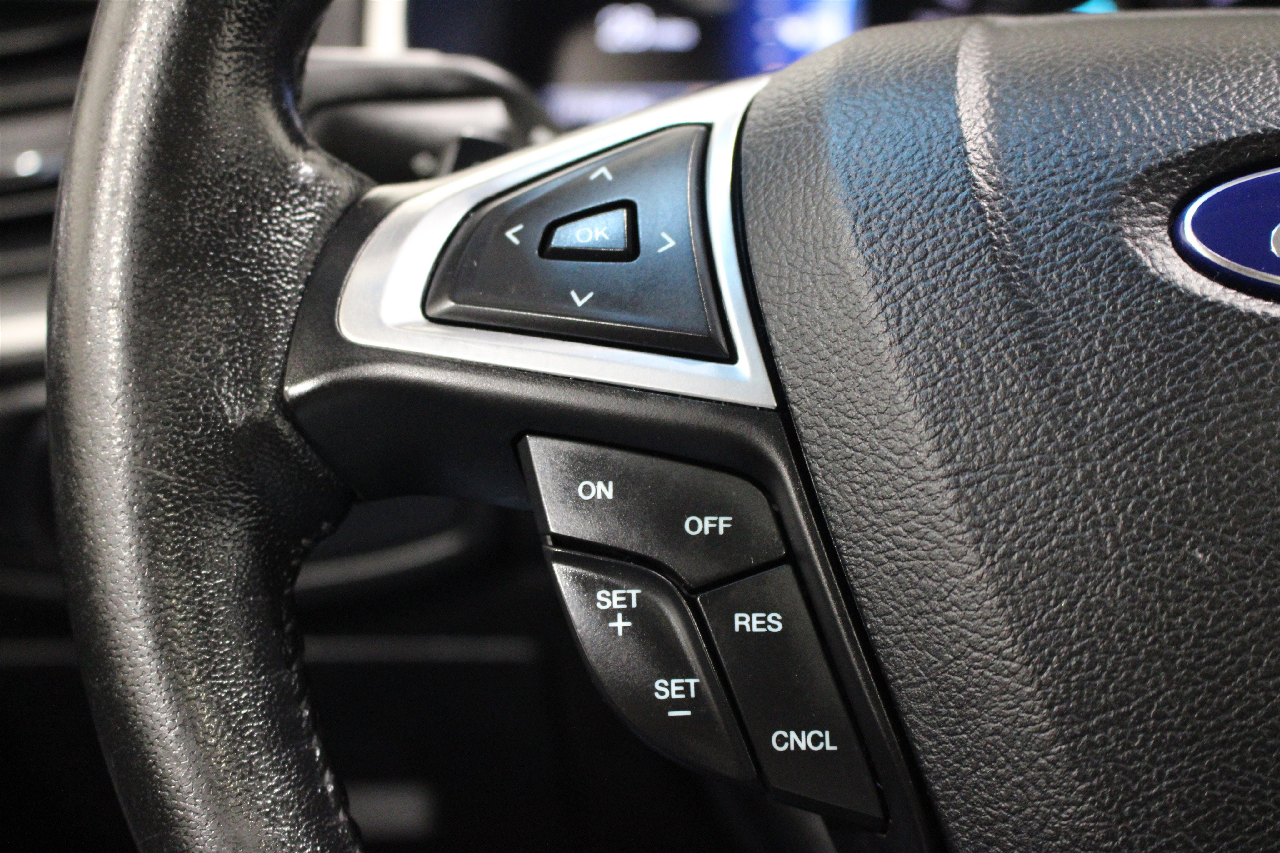 Used 2017 Ford Edge SEL w/ Equipment Group 201A FWD image 11