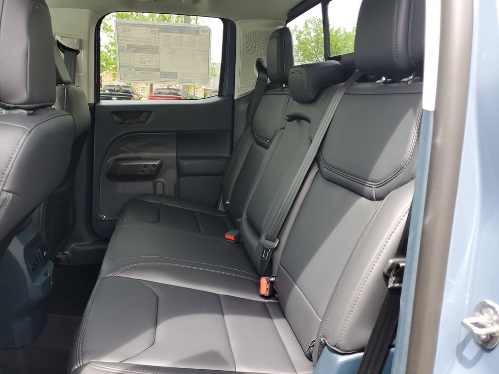 New 2025 Ford Maverick Lariat w/ Black Appearance Package AWD/4WD image 32
