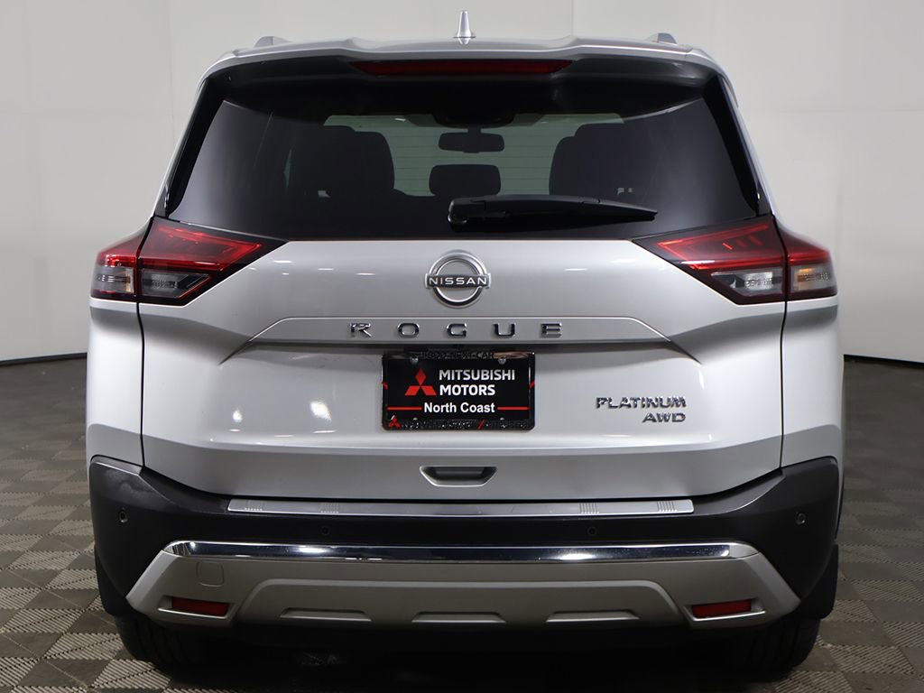 Used 2022 Nissan Rogue Platinum w/ Head-Up Display Package AWD/4WD image 13