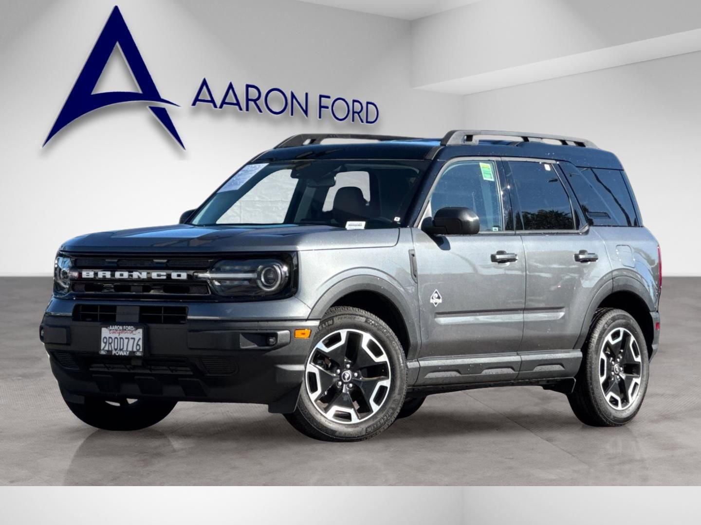 Used 2024 Ford Bronco Sport Outer Banks w/ Tech Package image 2