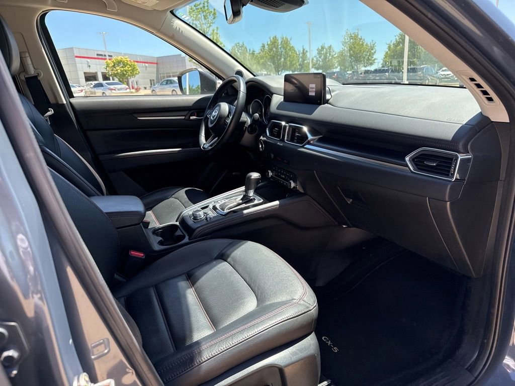 Used 2024 MAZDA CX-5 Carbon Edition AWD/4WD image 16
