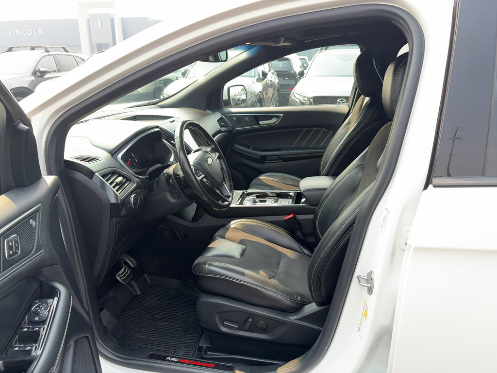 Used 2020 Ford Edge ST w/ Equipment Group 401A AWD/4WD image 11