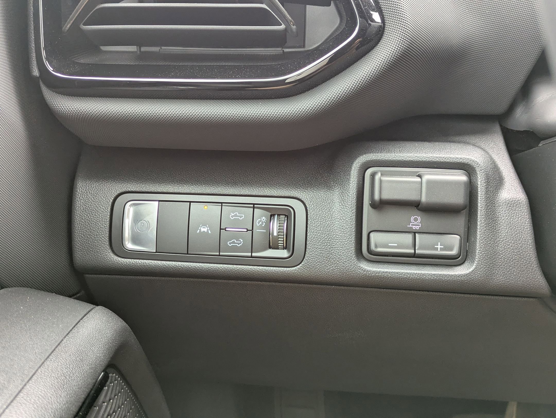 New 2026 Chevrolet Silverado EV Trail Boss w/ Premium Package image 22