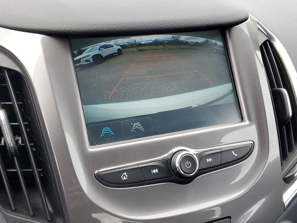 Used 2018 Chevrolet Cruze LT FWD image 15