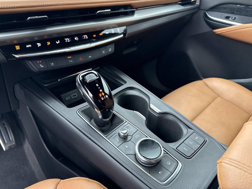 Certified 2024 Cadillac XT4 Sport image 25