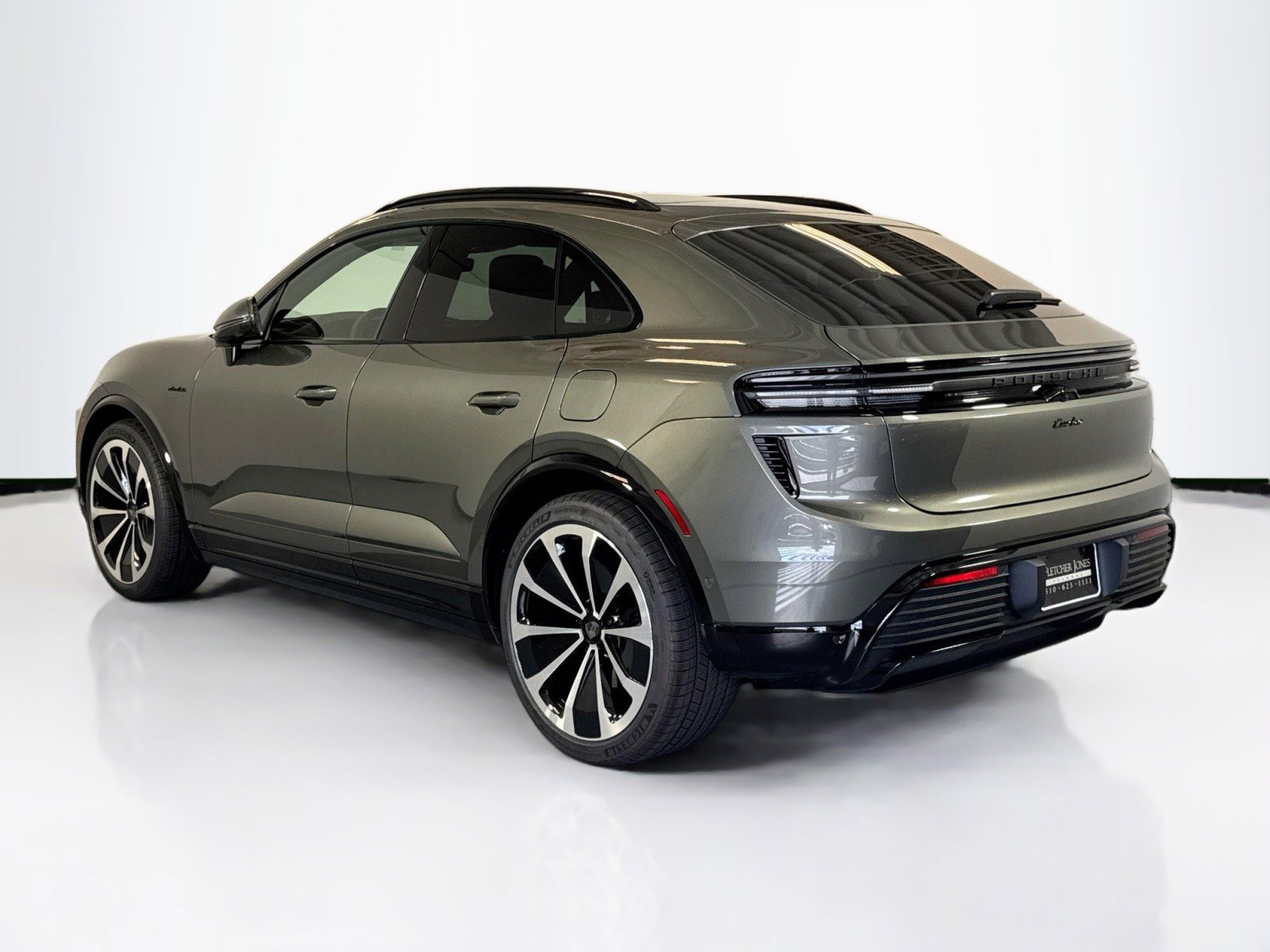 New 2025 Porsche Macan Turbo Electric image 3