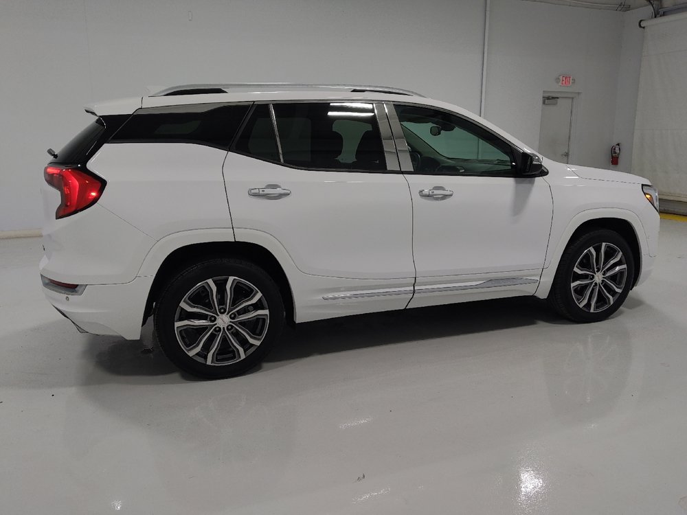 Used 2019 GMC Terrain Denali w/ Advanced Safety Package AWD/4WD image 10