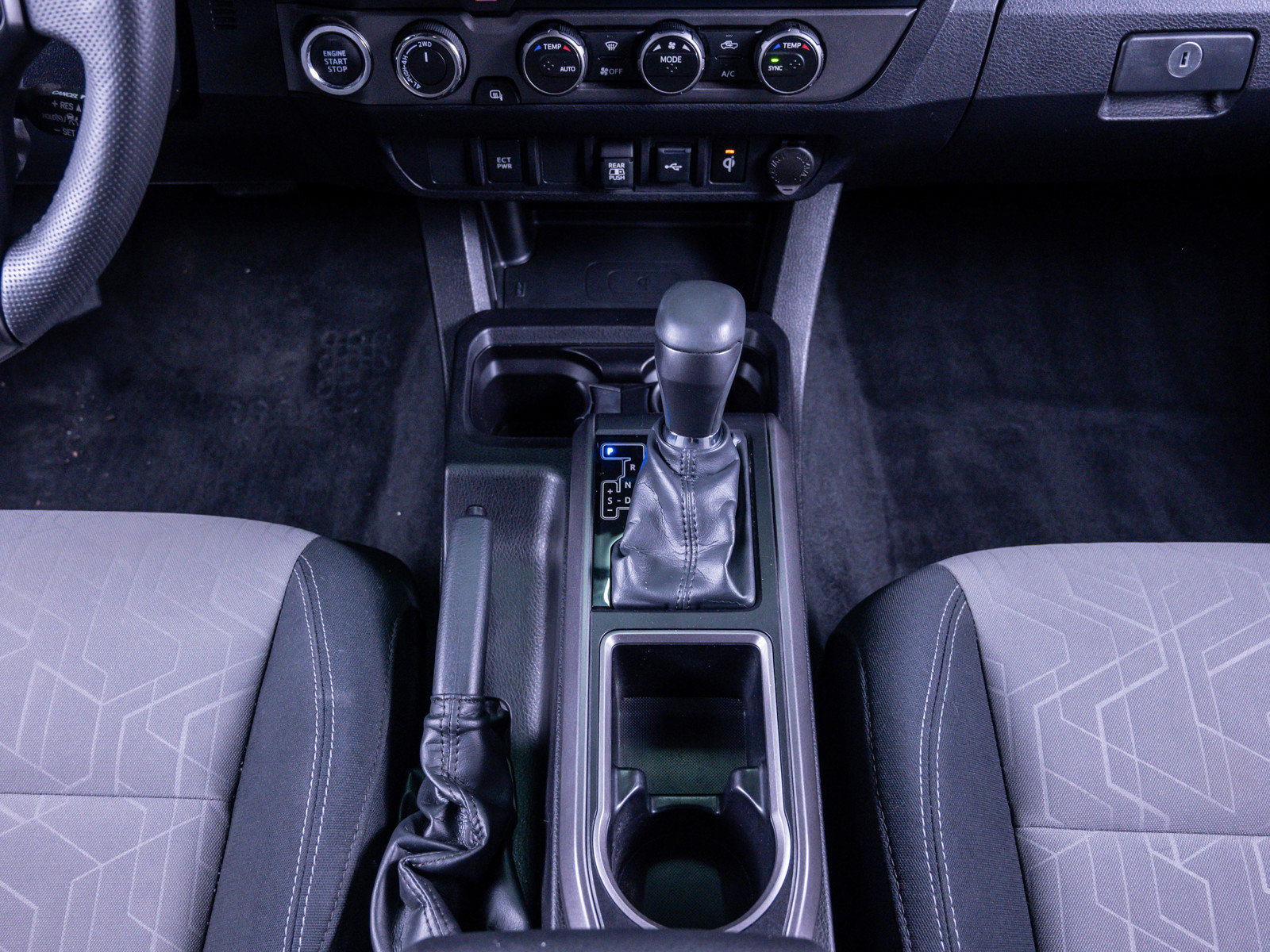 Used 2023 Toyota Tacoma TRD Sport AWD/4WD image 28