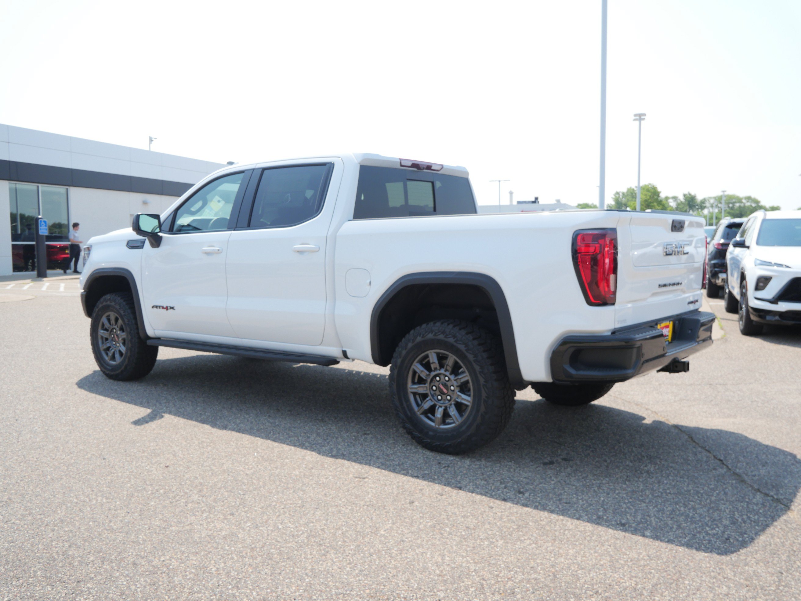 Used 2026 GMC Sierra 1500 AT4X w/ LPO, Black Badging Package AWD/4WD image 2