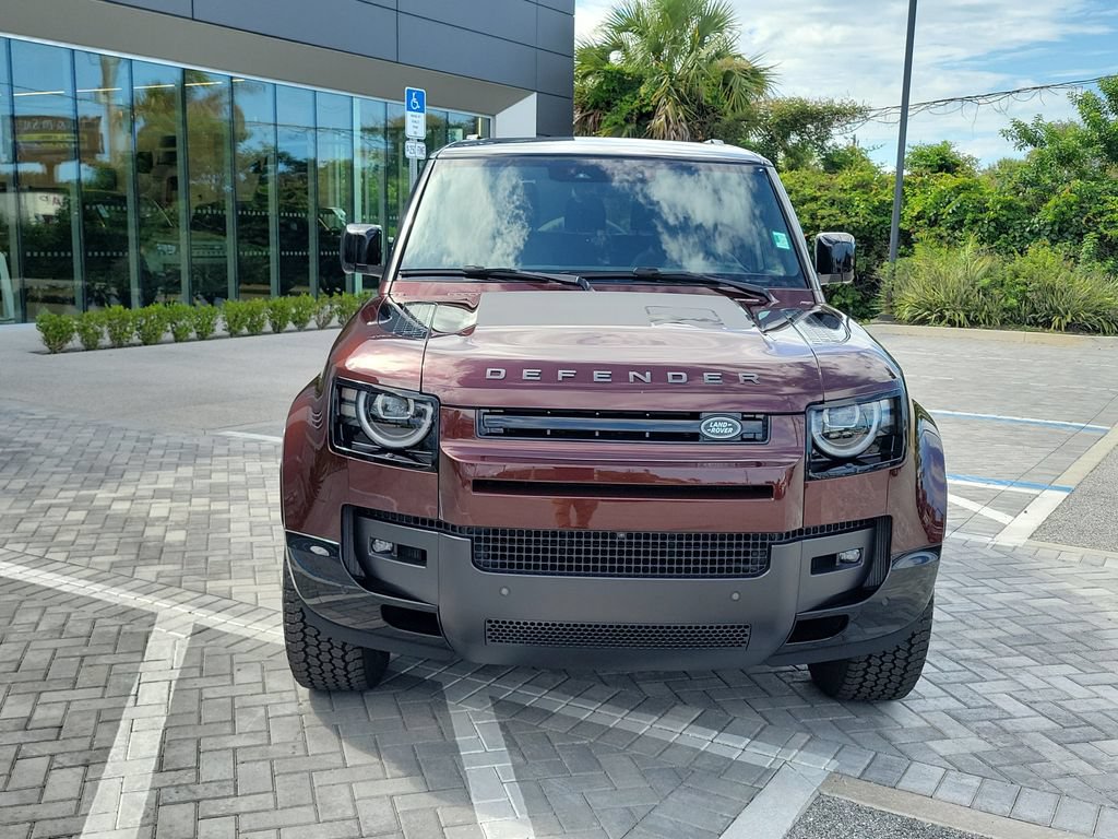 New 2026 Land Rover Defender 90 X-Dynamic SE AWD/4WD image 8