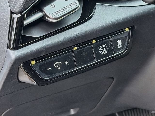 New 2027 Kia Sportage LX FWD image 10
