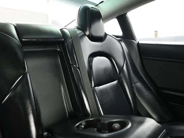 Used 2021 Tesla Model 3 Standard Range Plus image 12