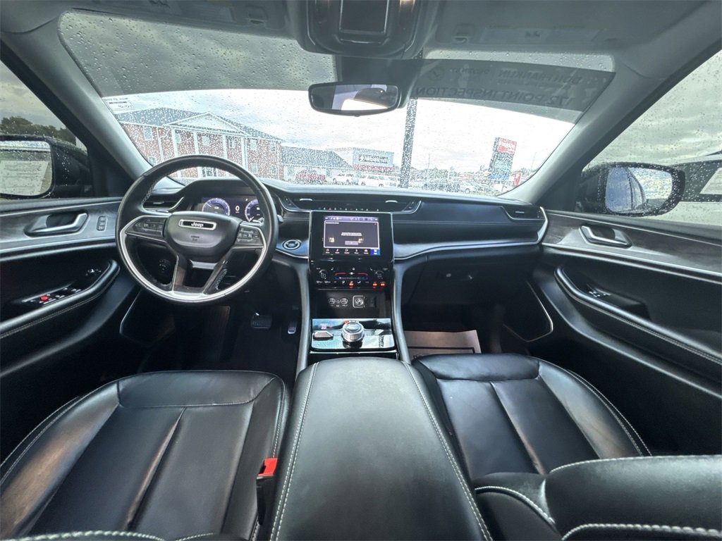 Used 2022 Jeep Grand Cherokee Limited image 10