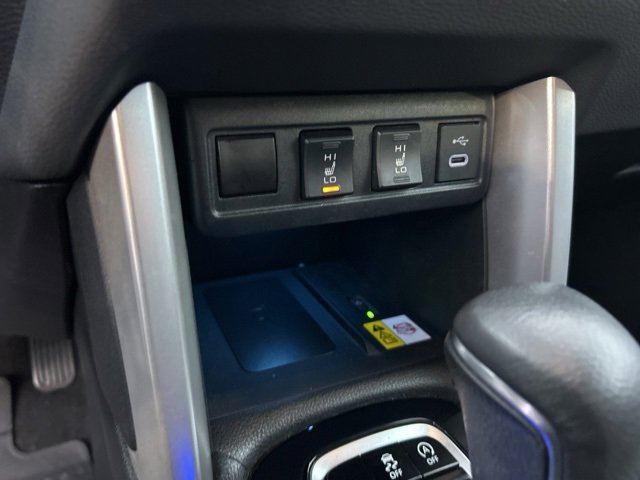 Used 2023 Toyota Corolla Cross XLE image 24