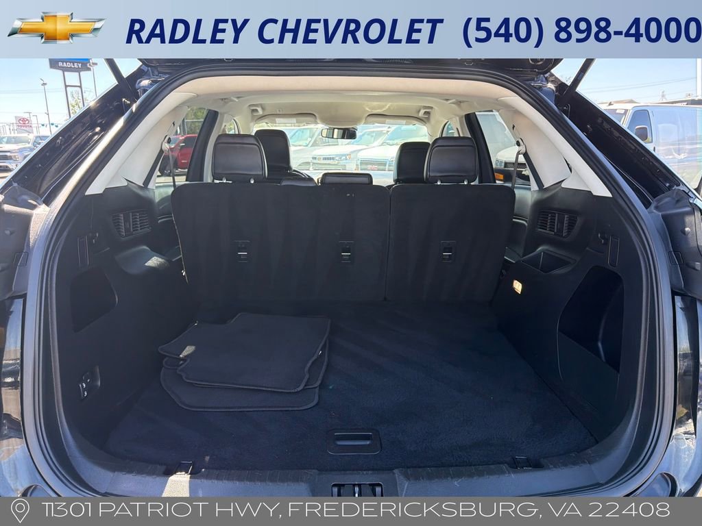 Used 2024 Ford Edge SEL image 12
