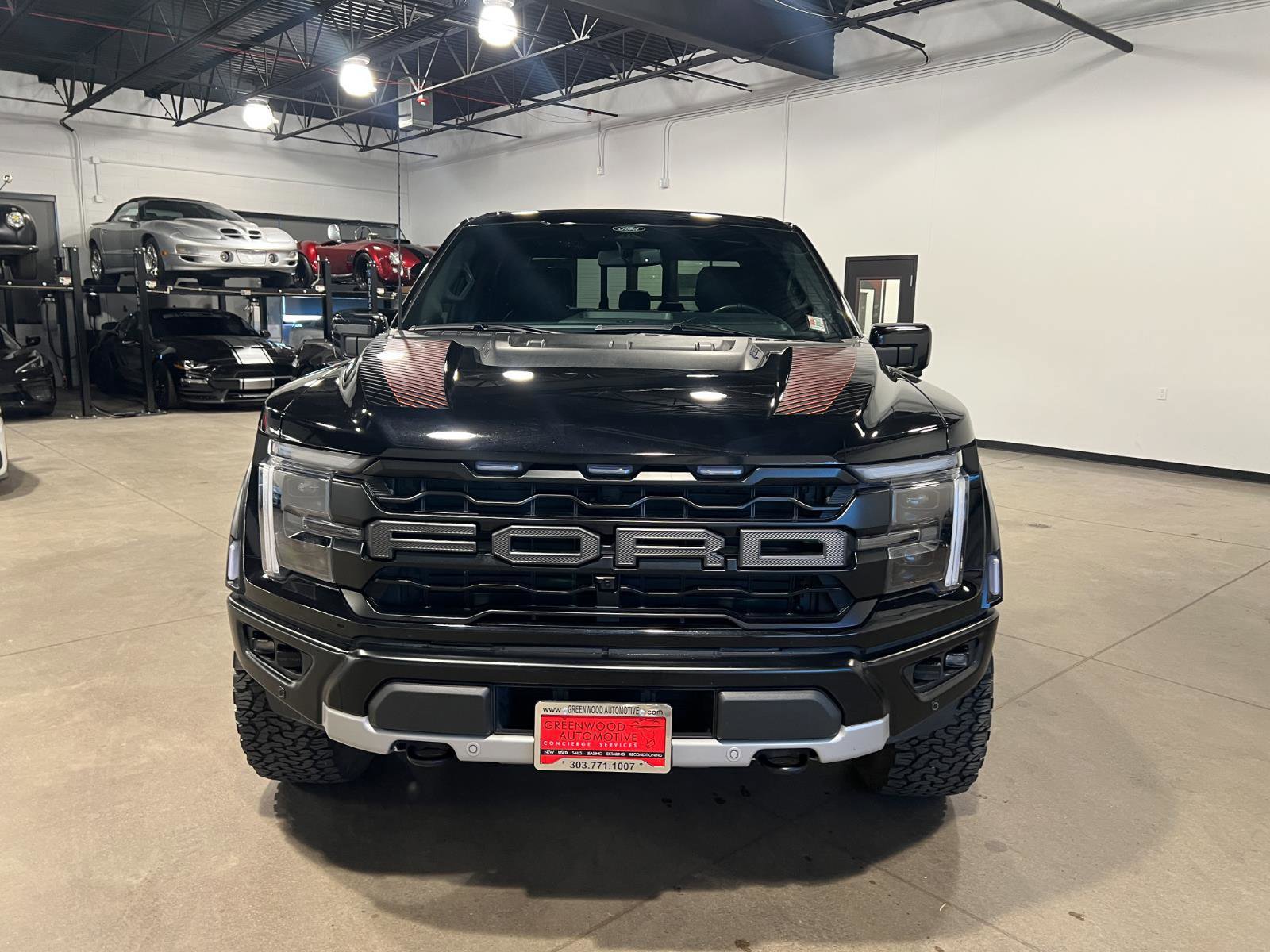 Used 2025 Ford F150 Raptor AWD/4WD image 8