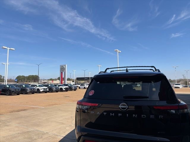New 2026 Nissan Pathfinder SV image 3