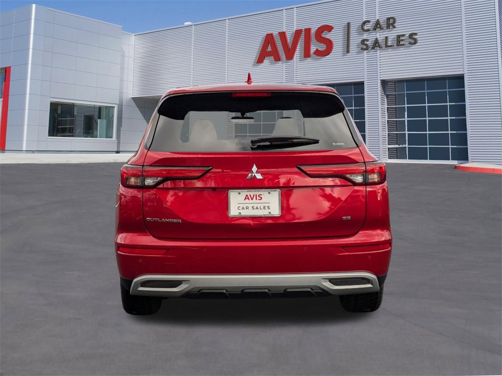 Used 2024 Mitsubishi Outlander SE image 6