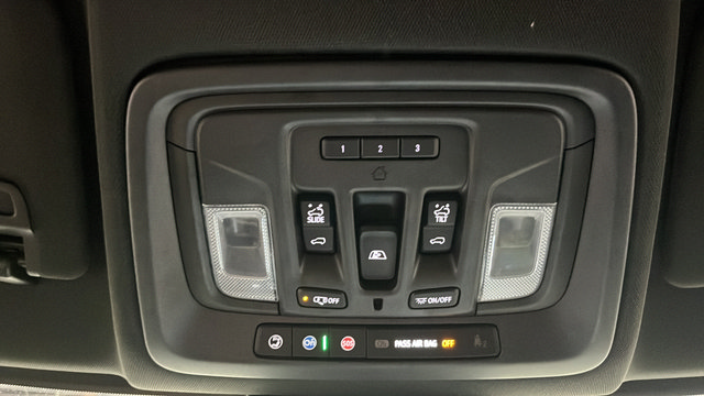 Used 2022 Chevrolet Silverado 1500 High Country w/ High Country Premium Package AWD/4WD image 35