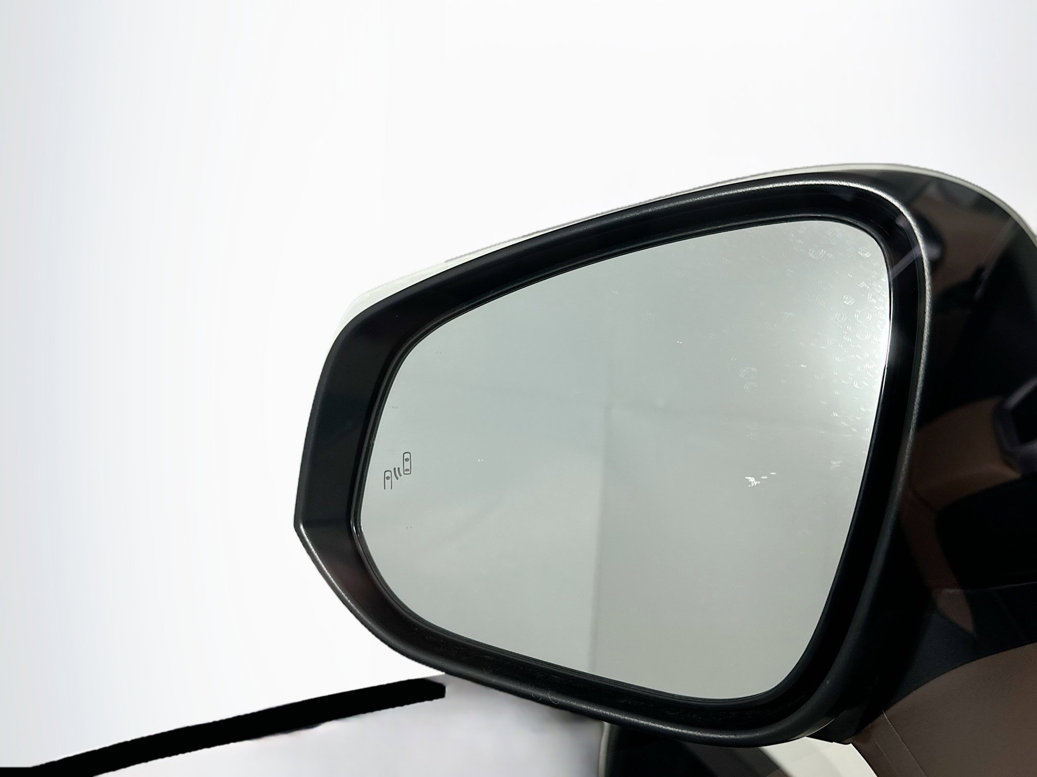 Used 2025 Toyota RAV4 LE image 16