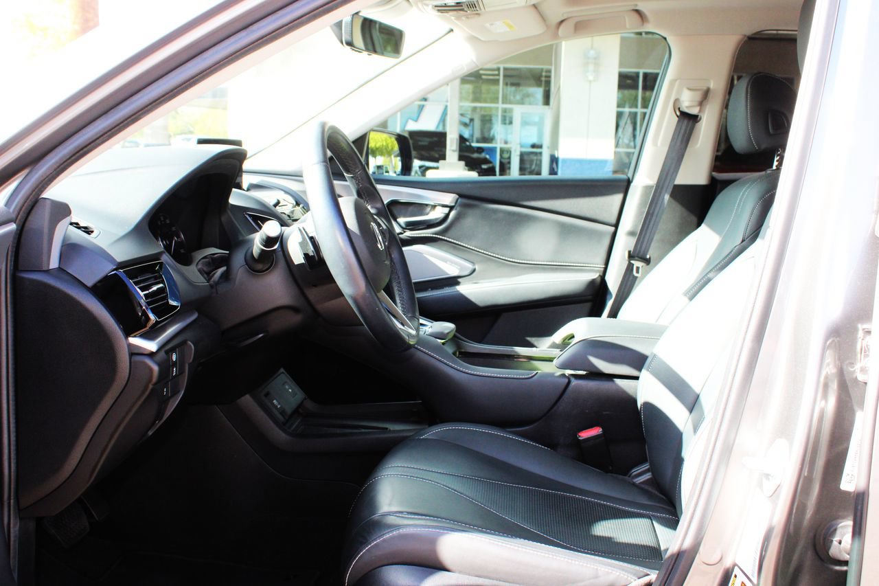 Used 2024 Acura RDX w/ Technology Package AWD/4WD image 11