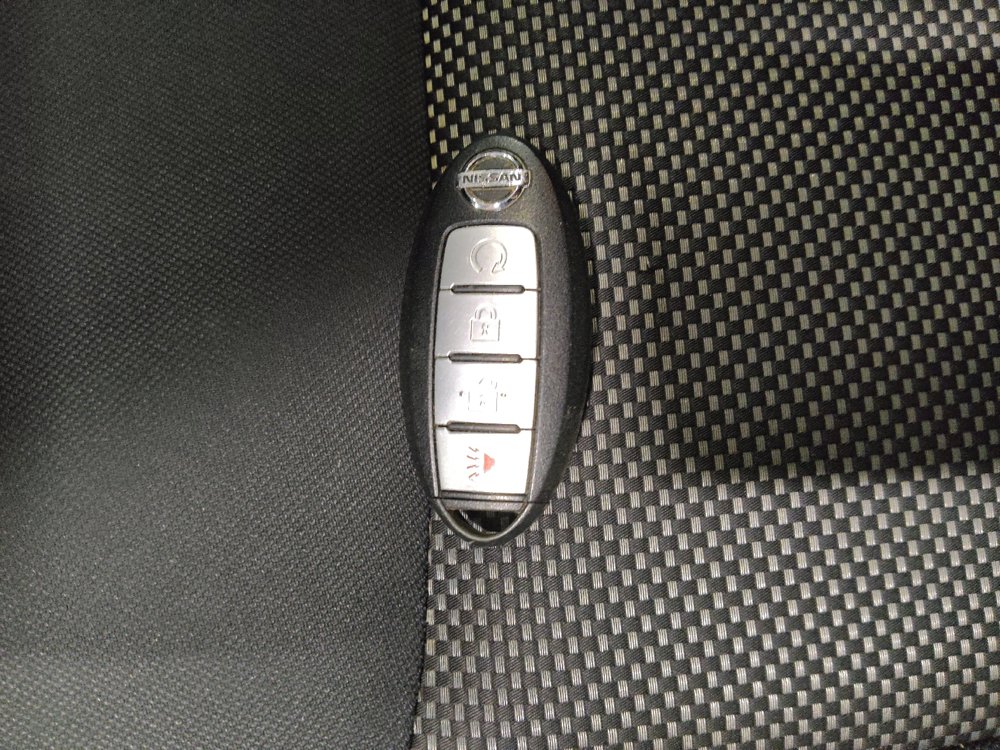 Used 2017 Nissan Pathfinder SV AWD/4WD image 32