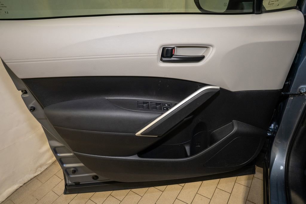 Used 2023 Toyota Corolla Cross LE image 11