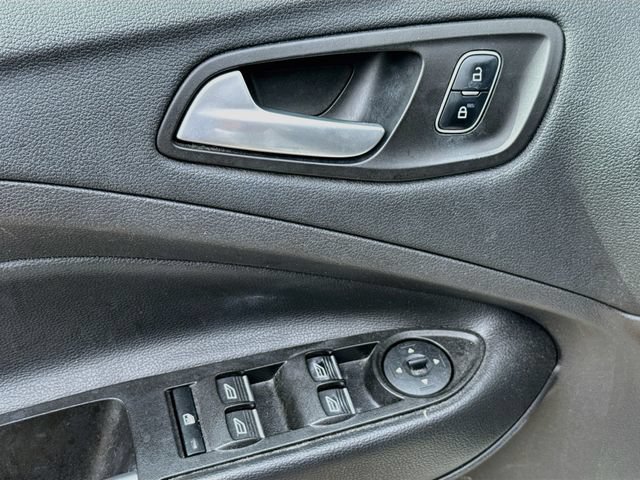 Used 2017 Ford Escape SE w/ SE Leather Comfort Package AWD/4WD image 18