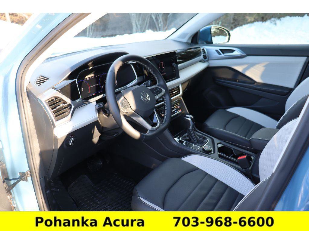 Used 2025 Volkswagen Taos SEL image 23