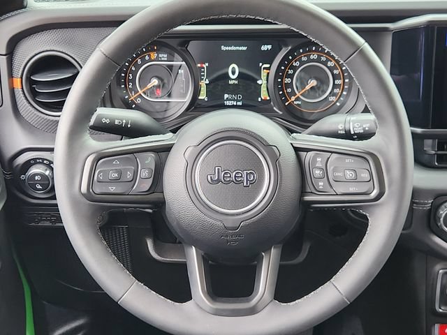 Certified 2025 Jeep Gladiator Mojave w/ Convenience Group AWD/4WD image 27