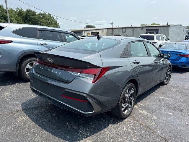 Used 2025 Hyundai Elantra Sport FWD video 2