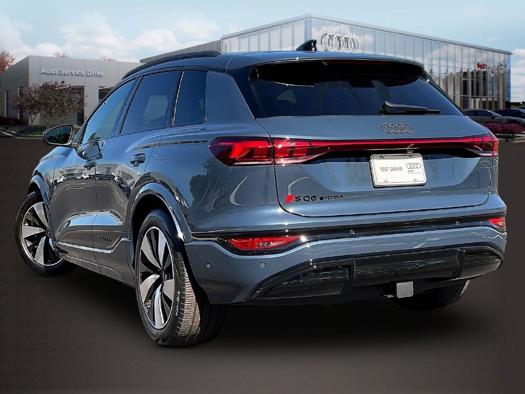 New 2027 Audi SQ6 e-tron Prestige AWD/4WD image 3