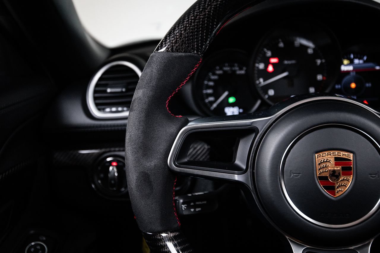 Certified 2022 Porsche 718 Boxster Spyder RWD image 17