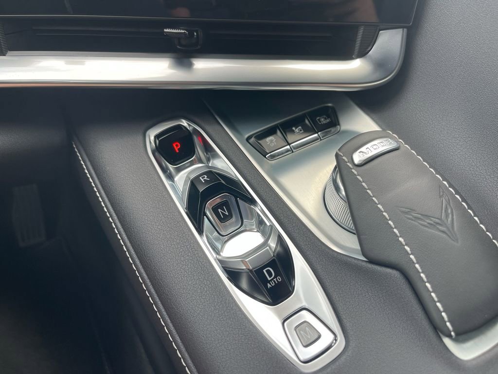 Used 2023 Chevrolet Corvette Stingray w/ Z51 Performance Package image 16