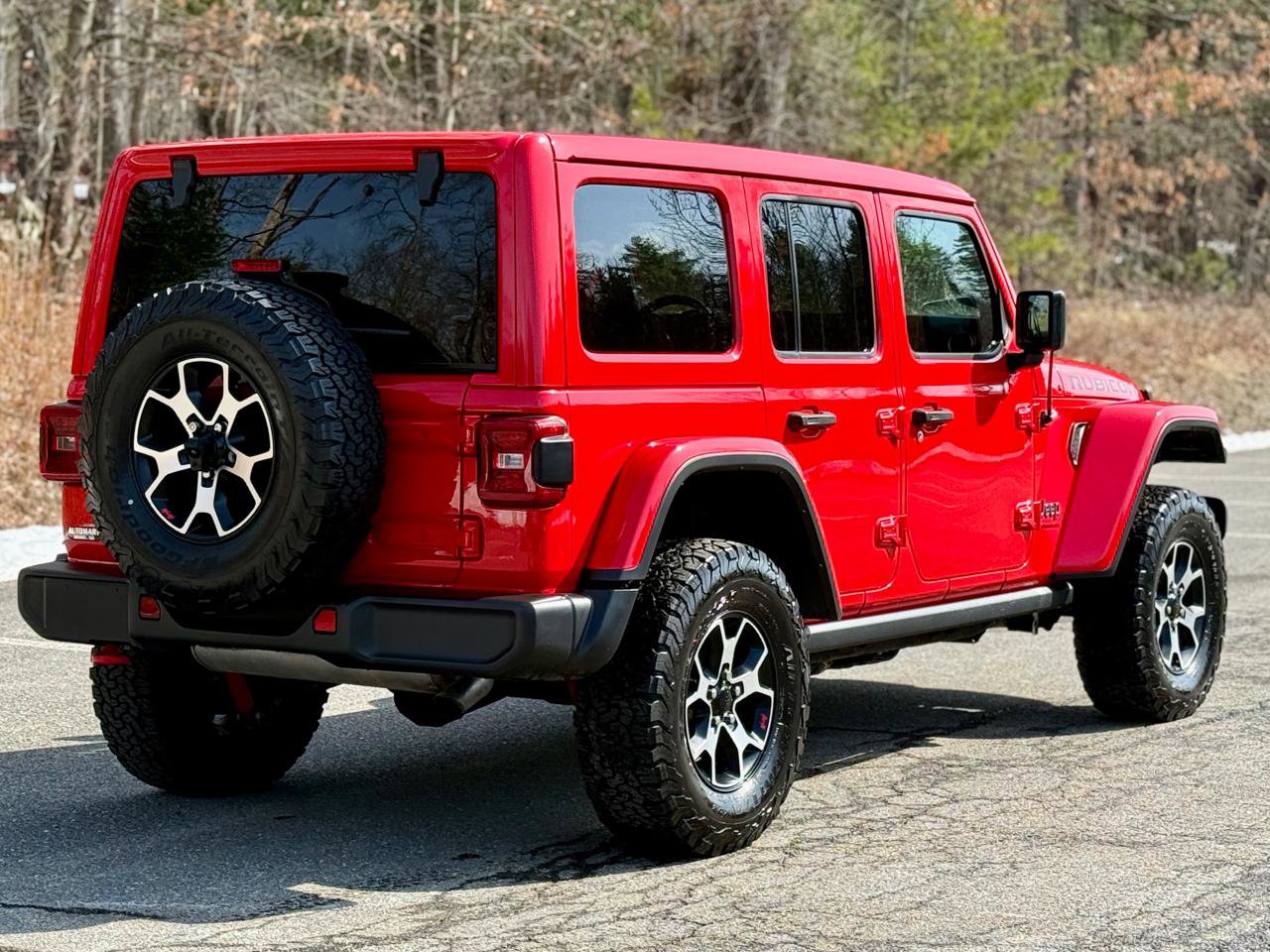 Used 2023 Jeep Wrangler Unlimited Rubicon w/ LED Lighting Group image 4