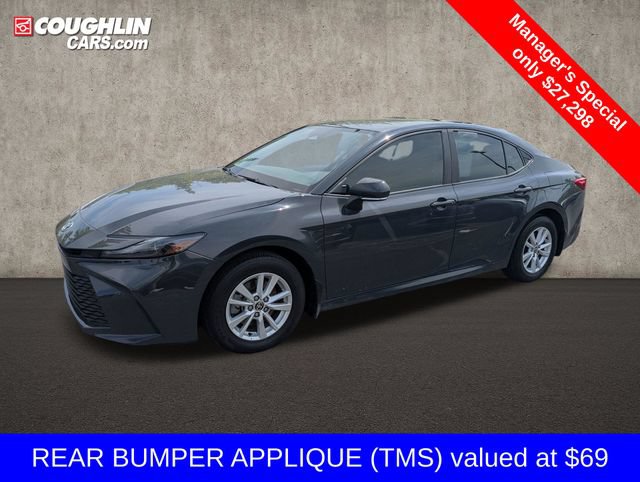 Used 2025 Toyota Camry LE AWD/4WD image 4