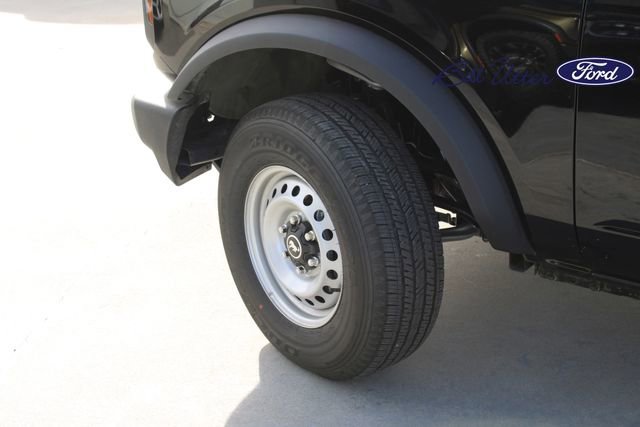New 2025 Ford Bronco 4-Door image 5