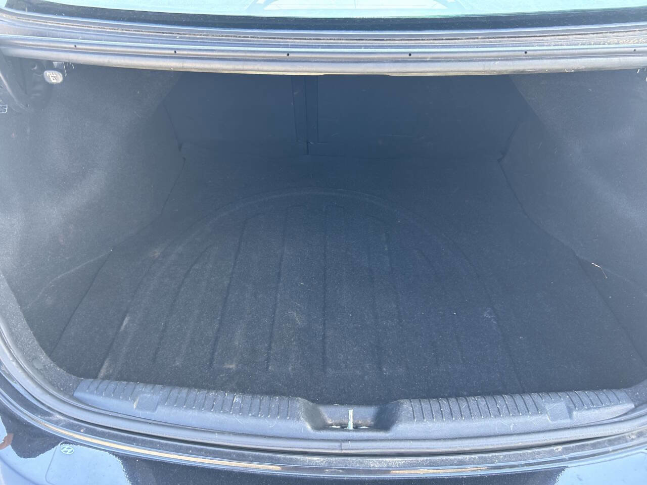 Used 2015 Hyundai Elantra Limited w/ Option Group 05 image 5