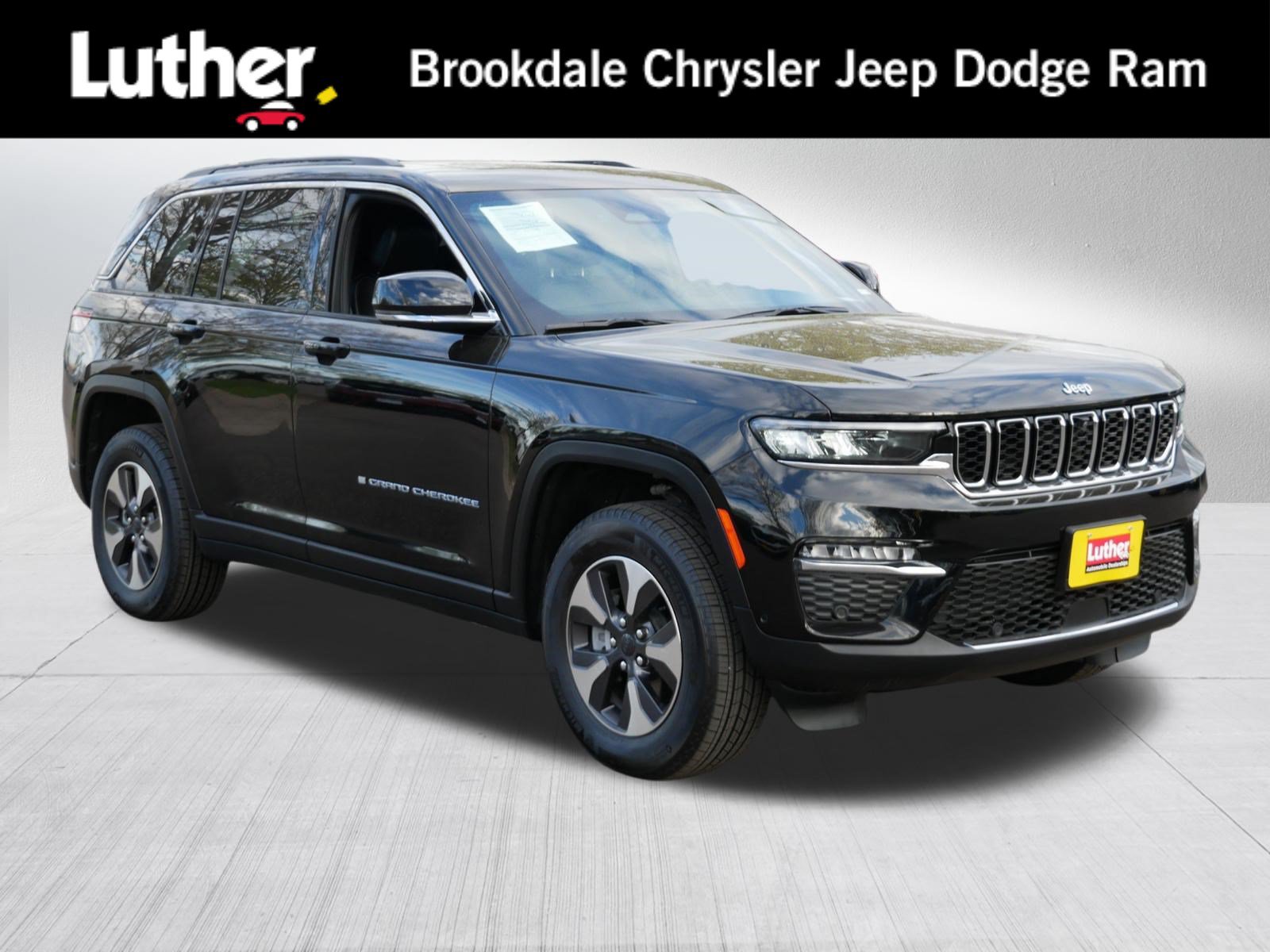 Used 2025 Jeep Grand Cherokee Limited 4xe w/ Luxury Tech Group II AWD/4WD video 1