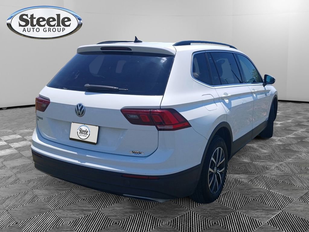 Used 2019 Volkswagen Tiguan SE w/ Panoramic Sunroof Package FWD image 4