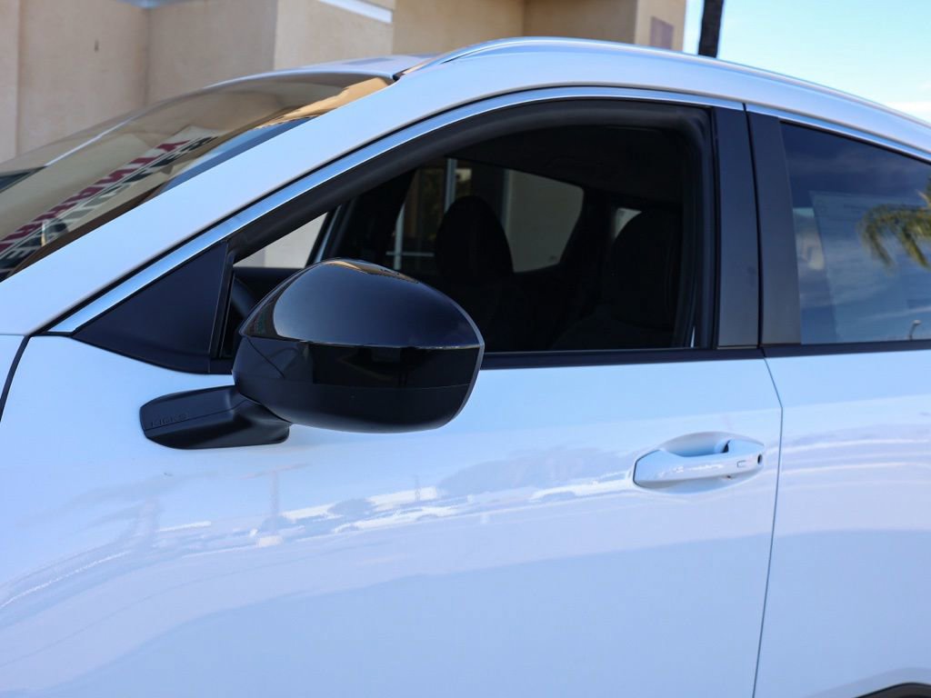 Used 2026 Nissan Kicks SV w/ Charging Package image 12